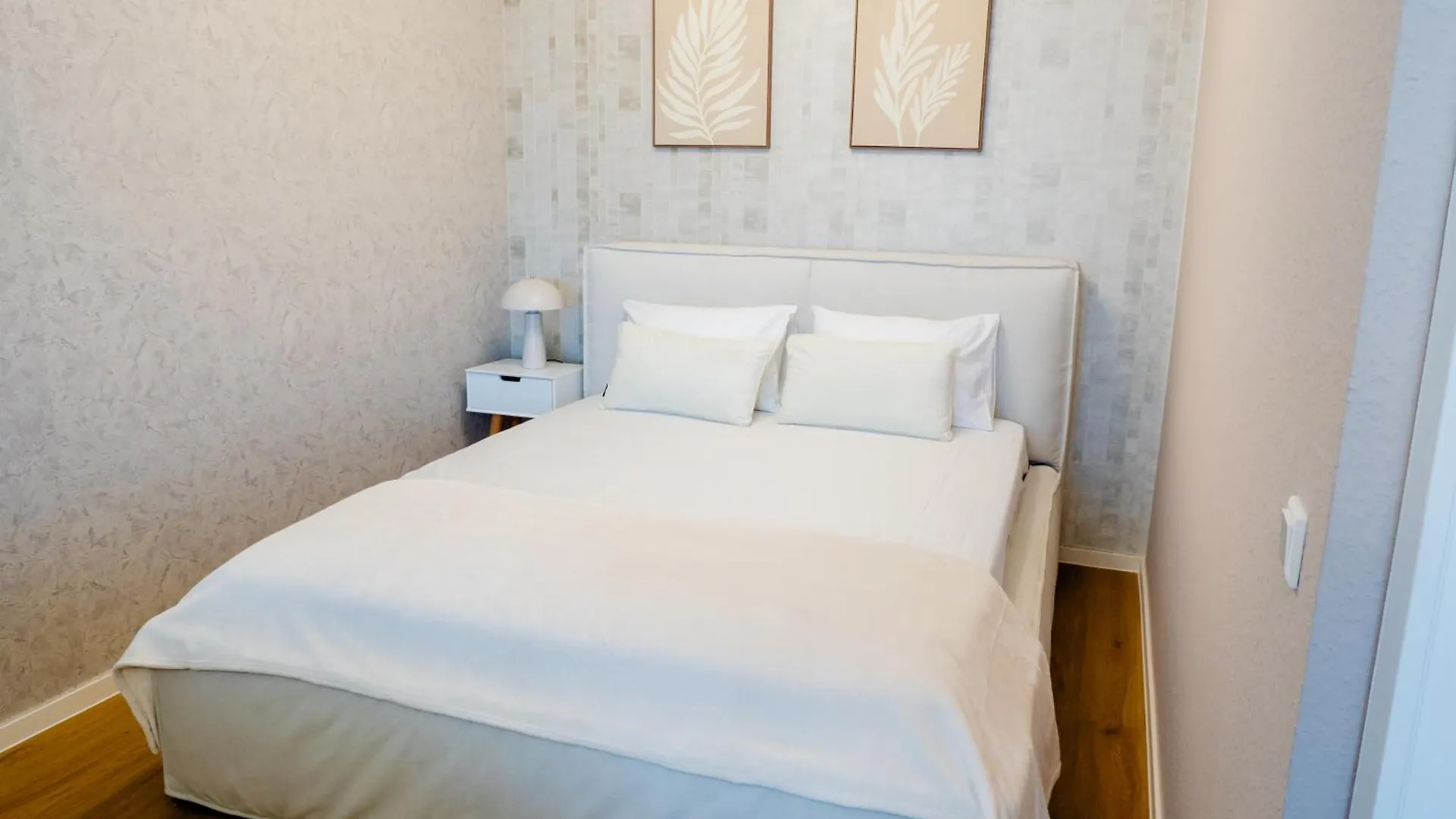 Elite Apartment Cologne 0*,  Germany